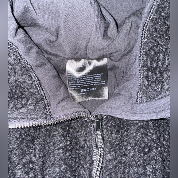 lululemon Scuba Half Zip Hoodie (fleece / sherpa) - Picture 8 of 9